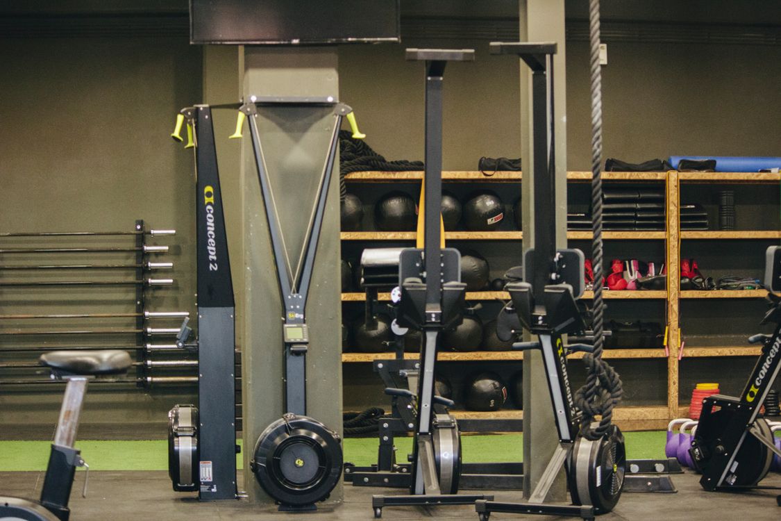 Fitness facility and exercise equipment
